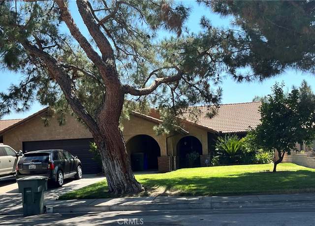 Property at 2855 Piedmont Dr, Highland, CA 92346, 4 beds, 2 baths