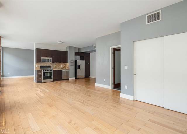 Property at 460 S Spring St #1013, Los Angeles, CA 90013, 2 beds, 2 baths