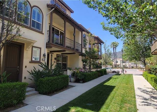 Property at 908 N Botanica Ln Unit B, Azusa, CA 91702, 2 beds, 3 baths