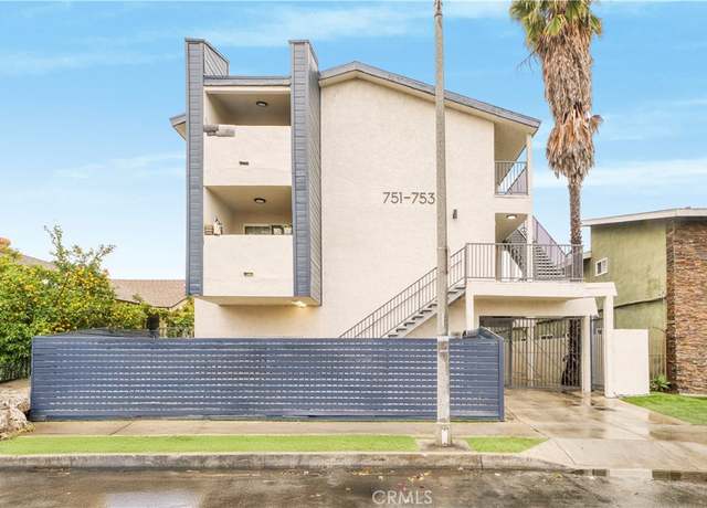 Property at 753 Cerritos, Long Beach, CA 90813, 18 beds, 18 baths