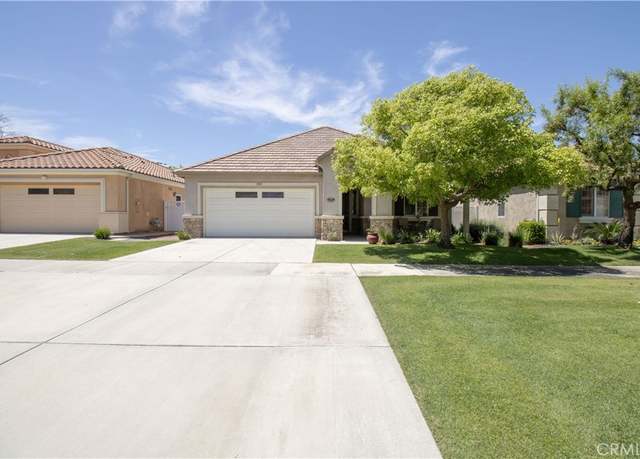 Property at 11909 Kettering Dr, Bakersfield, CA 93312, 2 beds, 2 baths