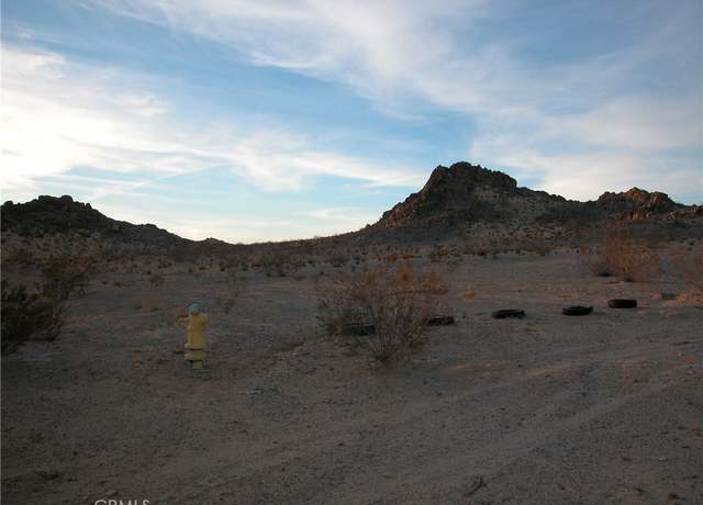 Property at 10 Sherman Hoyt Rd, 29 Palms, CA 92277