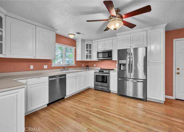 Property at 944 First St, Lakeport, CA 95453, 4 beds, 1.5 baths