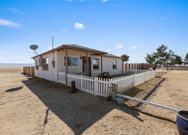 Property at 11250 W Avenue D8, Lancaster, CA 93536, 2 beds, 1 bath