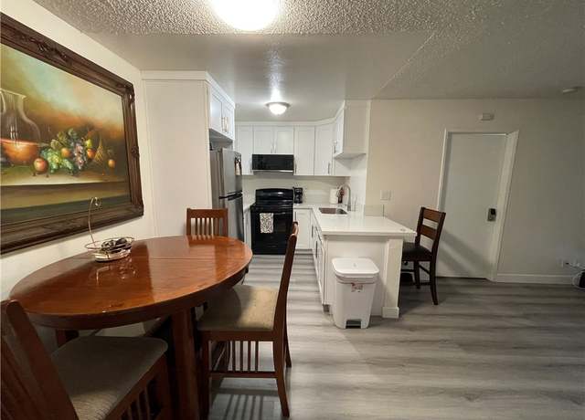 Property at 450 E 4th St #124, Santa Ana, CA 92701, 2 beds, 2 baths
