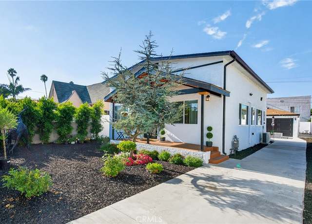 Property at 425 W 109th St, Los Angeles, CA 90061, 2 beds, 1 bath