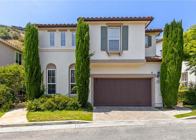 Property at 2729 Hollyview Ct, Los Angeles, CA 90068, 4 beds, 3.5 baths