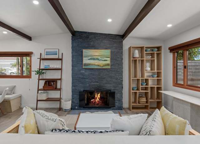 Property at 1011-13 Neptune Ave, Encinitas, CA 92024, 3 beds, 3.5 baths