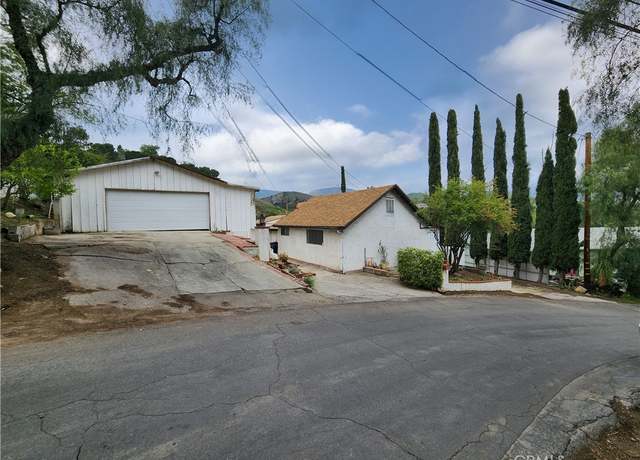 Property at 11860 West Trl, Sylmar, CA 91342, 3 beds, 2 baths