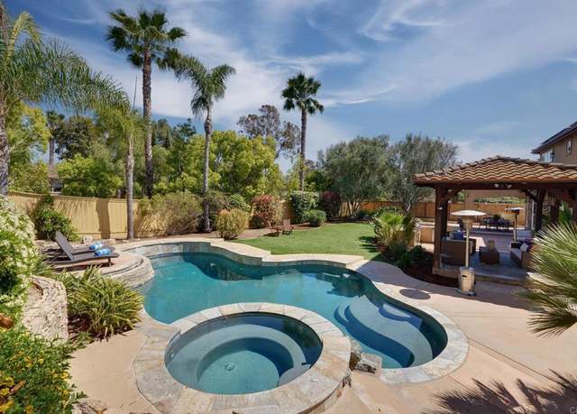 Property at 835 Stratford Knl, Encinitas, CA 92024, 6 beds, 4.5 baths