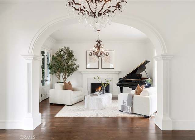 Property at 321 Fullerton Ave, Newport Beach, CA 92663, 4 beds, 4.5 baths