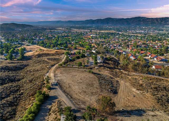 Property at 33123 Via Margarita St, Wildomar, CA 92595