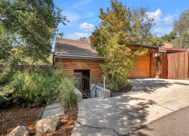 Property at 4315 Morro Dr, Woodland Hills, CA 91364, 3 beds, 3.5 baths