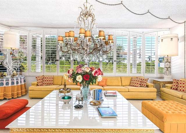 Property at 300 S Patencio Rd, Palm Springs, CA 92262, 3 beds, 3 baths