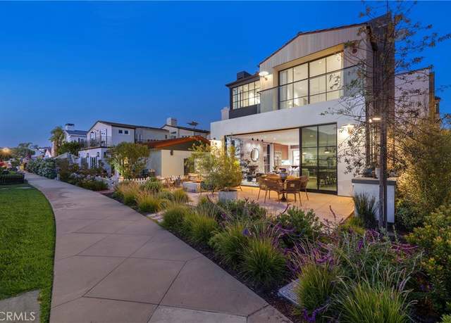 Property at 207 Via Eboli, Newport Beach, CA 92663, 4 beds, 4.5 baths