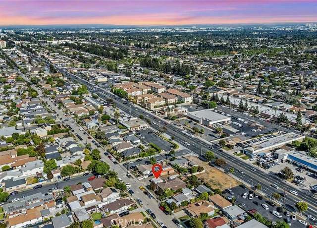 Property at 1704 W 2nd St, Santa Ana, CA 92703, 0.5 baths