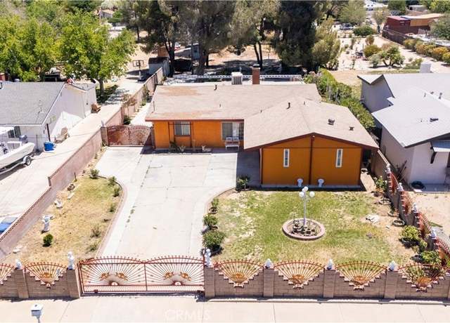 Property at 43236 W 20th St W, Lancaster, CA 93534, 3 beds, 2 baths