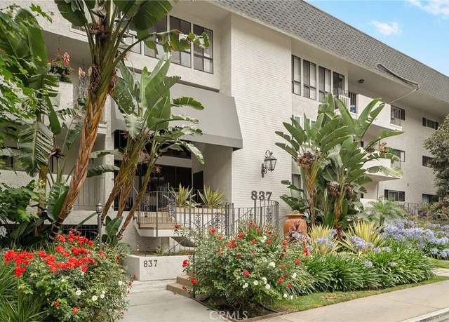Property at 837 N West Knoll Dr #307, West Hollywood, CA 90069, 1 bed, 1.5 baths