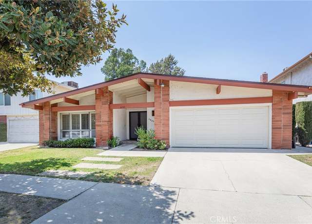 Property at 6849 Whitaker Ave, Lake Balboa, CA 91406, 3 beds, 2 baths