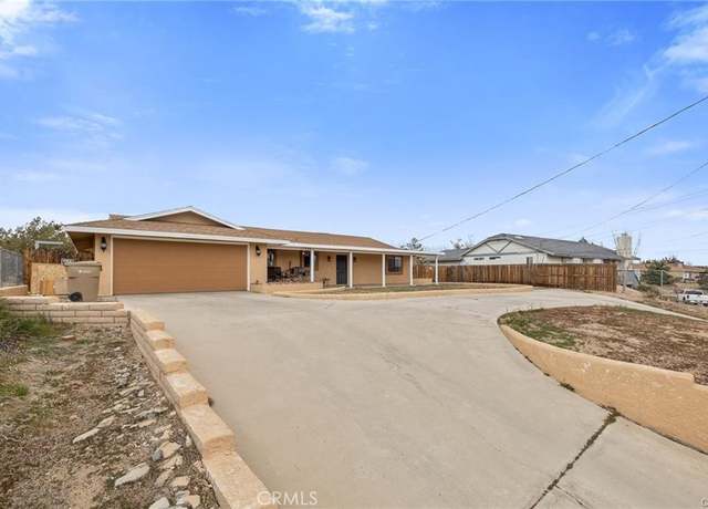 Property at 17096 Mission St, Hesperia, CA 92345, 3 beds, 2 baths