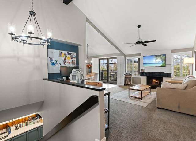 Property at 5987 Gaines St, San Diego, CA 92110, 2 beds, 2.5 baths