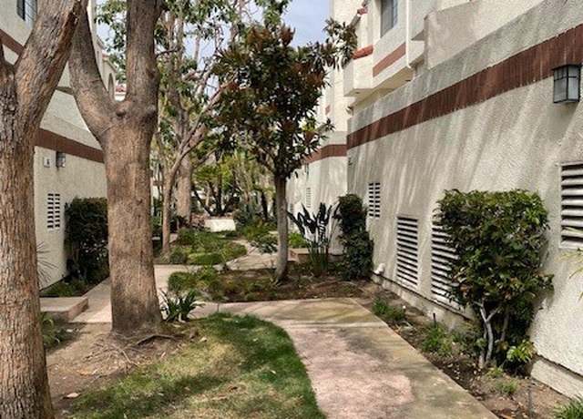 Property at 2931 Plaza del Amo #121, Torrance, CA 90503, 2 beds, 3 baths