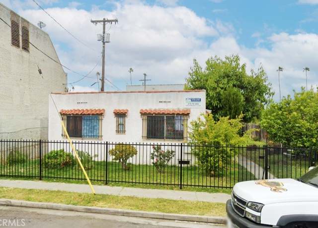 Property at 949 W 82nd St, Los Angeles, CA 90044, 12 beds, 6 baths