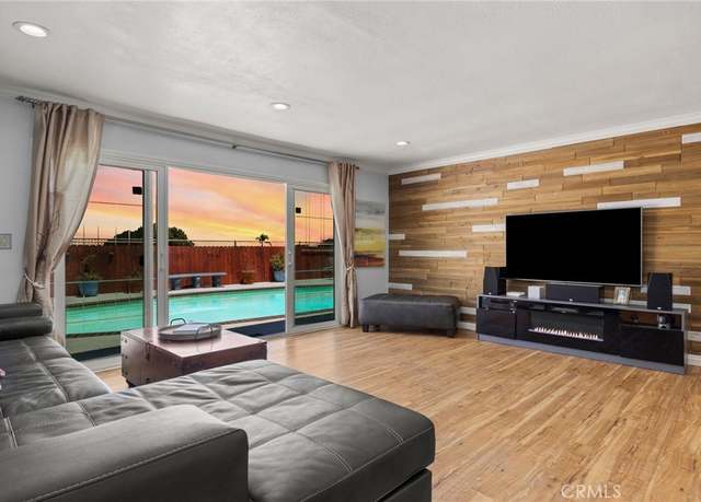 Property at 1935 Adobe Ave, Corona, CA 92882, 3 beds, 2 baths