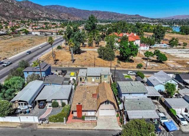 Property at 32989 Pepper Dr, Lake Elsinore, CA 92530, 2 beds, 2 baths