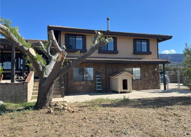 Property at 984 Pinon Rd, Pinon Hills, CA 92372, 3 beds, 2.5 baths