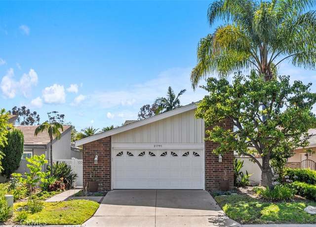 Property at 21791 Meadowview Ln, Lake Forest, CA 92630, 2 beds, 2 baths