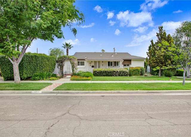Property at 927 Alta Loma Dr, Corona, CA 92882, 4 beds, 2 baths