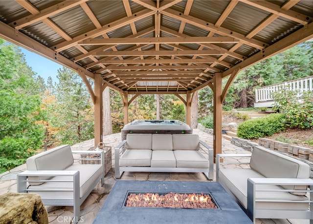 Property at 26122 Augusta Dr, Lake Arrowhead, CA 92352, 4 beds, 2.5 baths