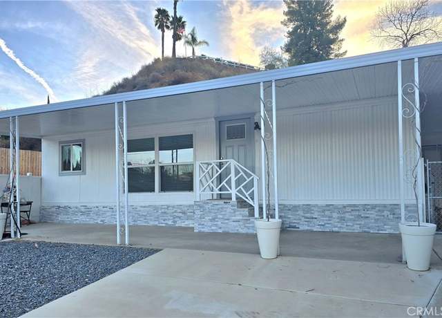 Property at 22725 Skylink Dr, Canyon Lake, CA 92587, 2 beds, 2 baths