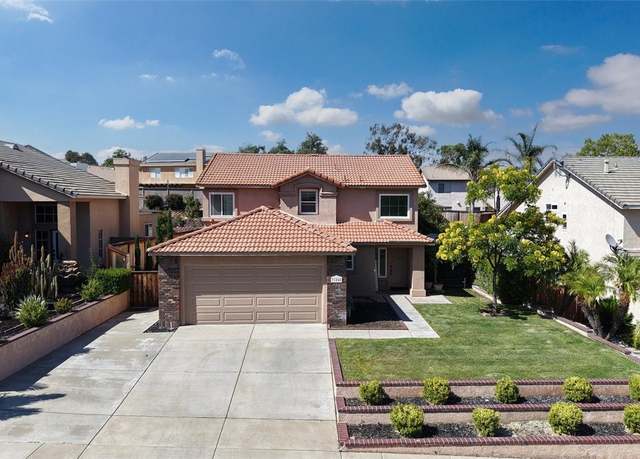 Property at 31860 Calle Redondela, Temecula, CA 92592, 3 beds, 2.5 baths