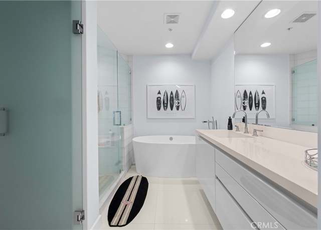 Property at 2233 Martin #212, Irvine, CA 92612, 2 beds, 2 baths