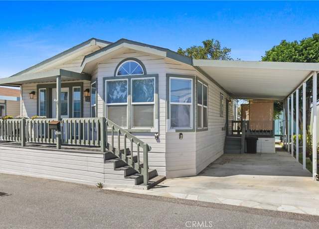 Property at 6231 Emerald Cv, Long Beach, CA 90803, 2 beds, 2 baths
