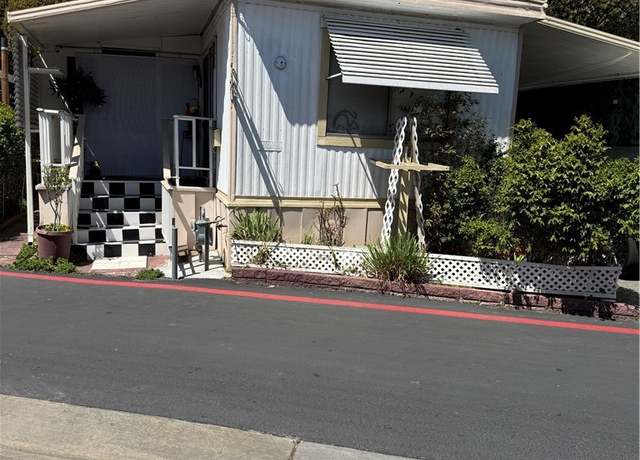 Property at 1527 S Standard, Santa Ana, CA 92707, 1 bed, 2 baths