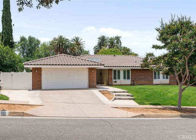 Property at 732 Hilary Ln, Redlands, CA 92373, 4 beds, 2 baths
