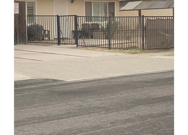 Property at 1114 N Gates St, Santa Ana, CA 92703, 3 beds, 2 baths