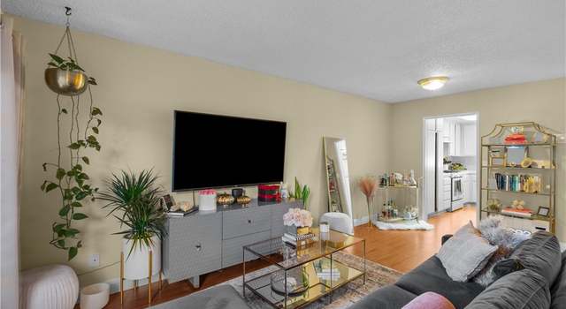 Photo of 8347 Grenoble St #2, Sunland, CA 91040