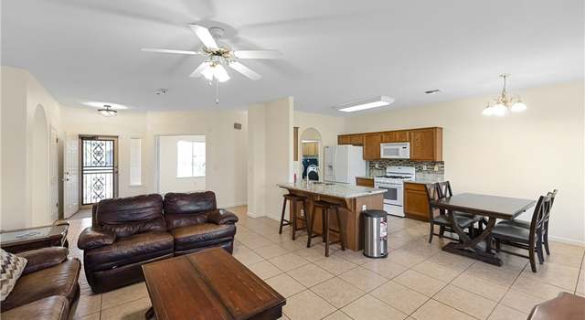 Photo of 1020 Oak Ct, Fowler, CA 93625