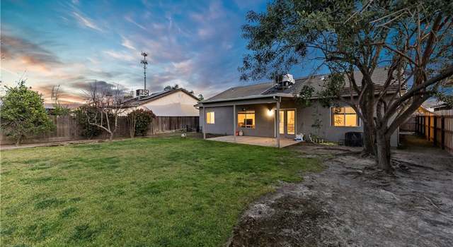 Photo of 1020 Oak Ct, Fowler, CA 93625