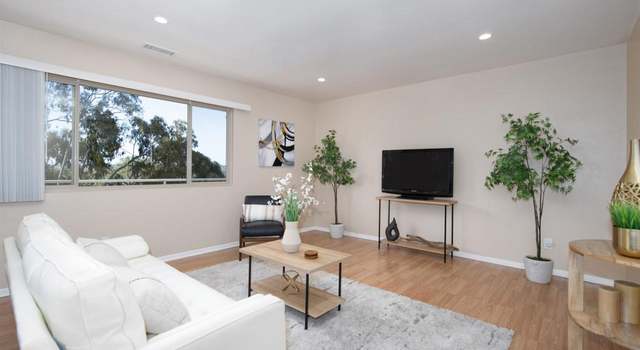 Photo of 3625 Vista Oceana #18, Oceanside, CA 92057