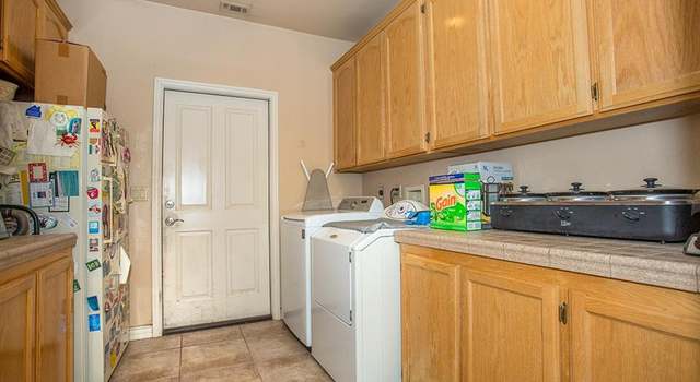 Photo of 11415 Oak Ridge Dr, Oak Hills, CA 92344