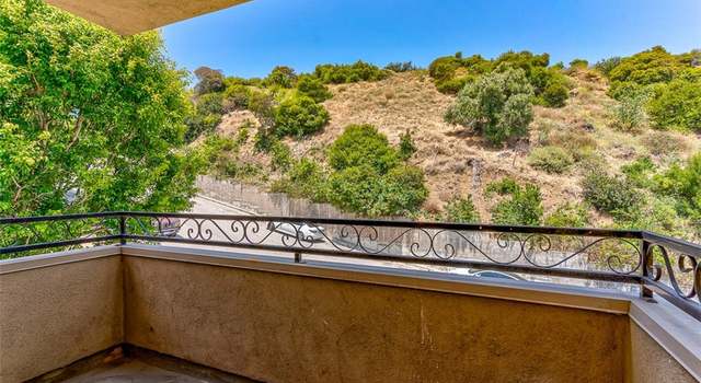 Photo of 6752 Hillpark Dr #301, Los Angeles, CA 90068