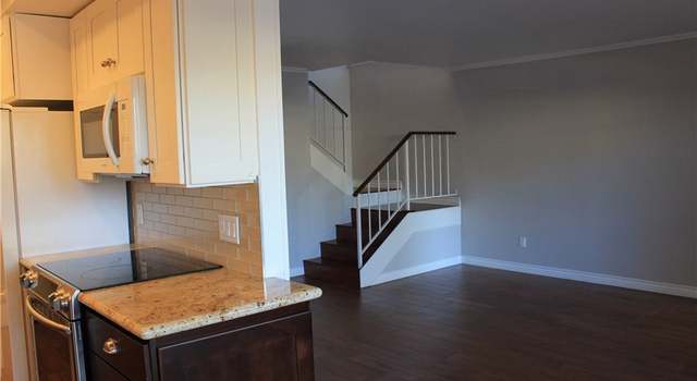 Photo of 827 Shelter Cove Way, Oceanside, CA 92058