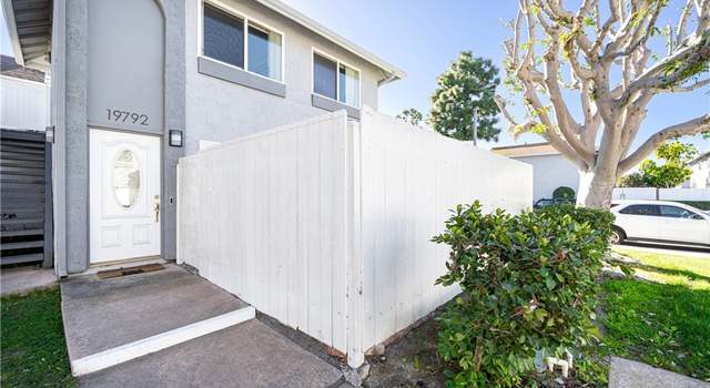 Photo of 19792 Bromley Ln #3, Huntington Beach, CA 92646