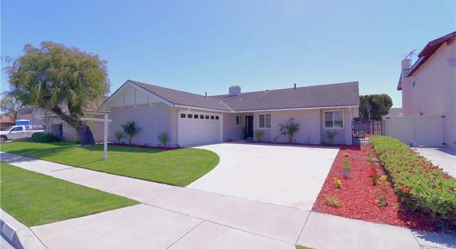 Photo of 7052 Moonlight Cir, Huntington Beach, CA 92647