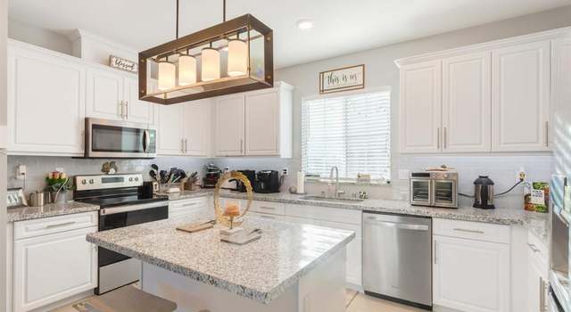 Photo of 13673 Gray Hawk Way, Valley Center, CA 92082